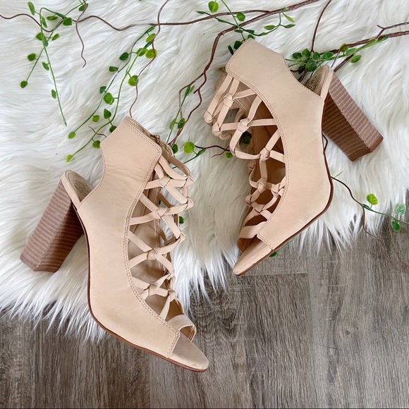 NEW | Vince Camuto Stesha Caged Suede Block Heel Sandals - Picture 1 of 14